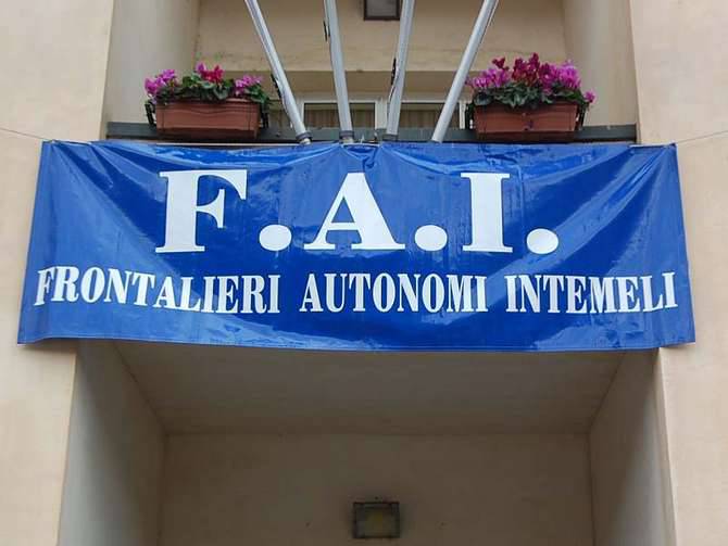 manifestazione della FAI frontalieri autonomi intemeli