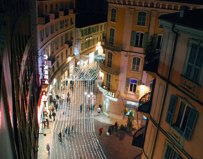 Luminarie natalizie a Sanremo, prevista una cospicua riduzione dello stanziamento