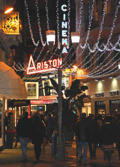 via matteotti sanremo notturna luminarie