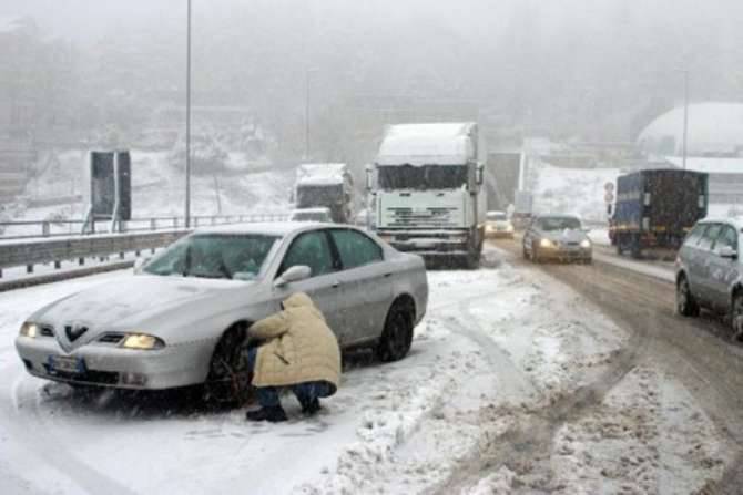 Neve catene autostrada generica