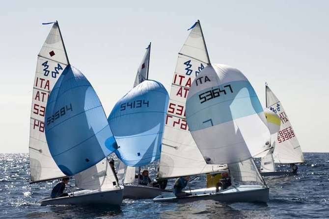 Lo YC Sanremo ai Mondiali 420 in Australia: due equipaggi in lotta per il podio nell’U17 e negli Open