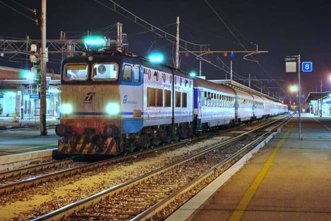 Controllore aggredito a Diano Marina: solidarietà del comitato utenti Trenitalia del Ponente