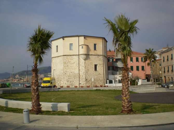 A Santo Stefano al Mare “La Fumara pittori della Sardegna”