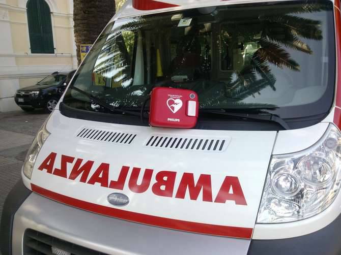 Incidente stradale sull’Aurelia, moto investe pedone. Donna al Santa Corona