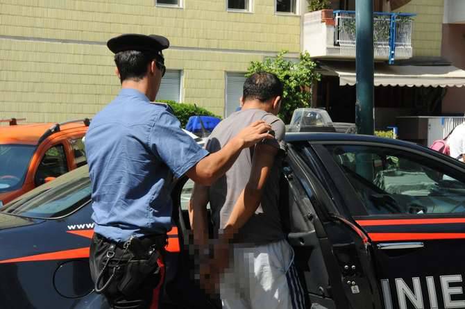 Pusher e tossicodipendenti, anche con i “puntini” non sono anonimi. L’iscrizione in prefettura lascia il segno