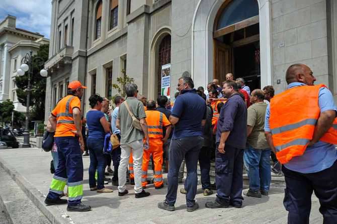 sit in lavoratori tradeco imperia 17/6/14