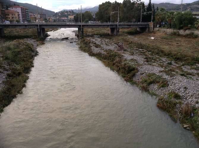 Imperia, guasto alle tubature nel torrente Impero: c’è il rischio inquinamento