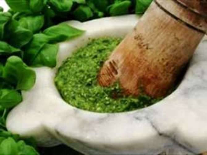 Non solo carni rosse, anche pesto e Focaccia di Recco sul banco degli imputati