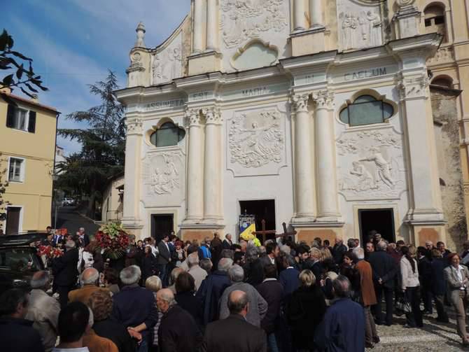 Pompeiana saluta per l’ultima volta il sindaco Rinaldo Boeri, oggi le esequie