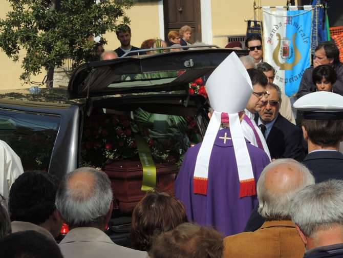 Pompeiana saluta per l’ultima volta il sindaco Rinaldo Boeri, oggi le esequie