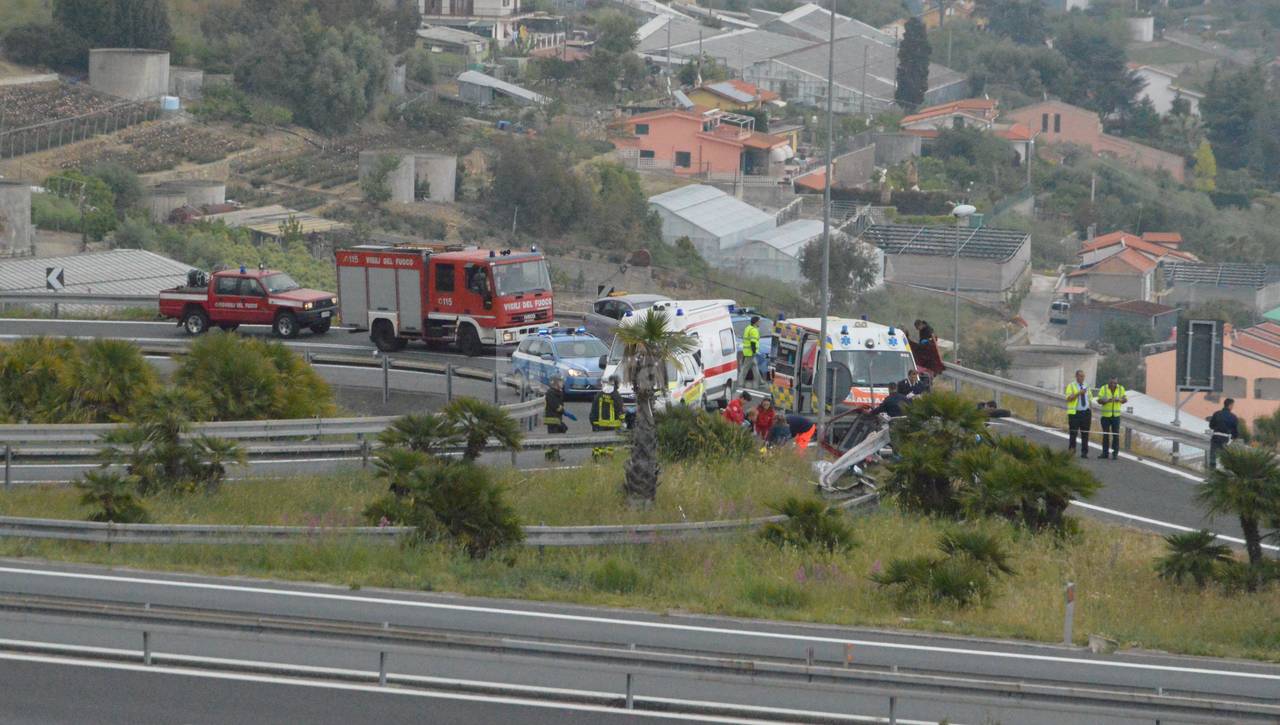 incidente mortale autostrada sanremo auto rubata doppio 118 115 polizia stradale