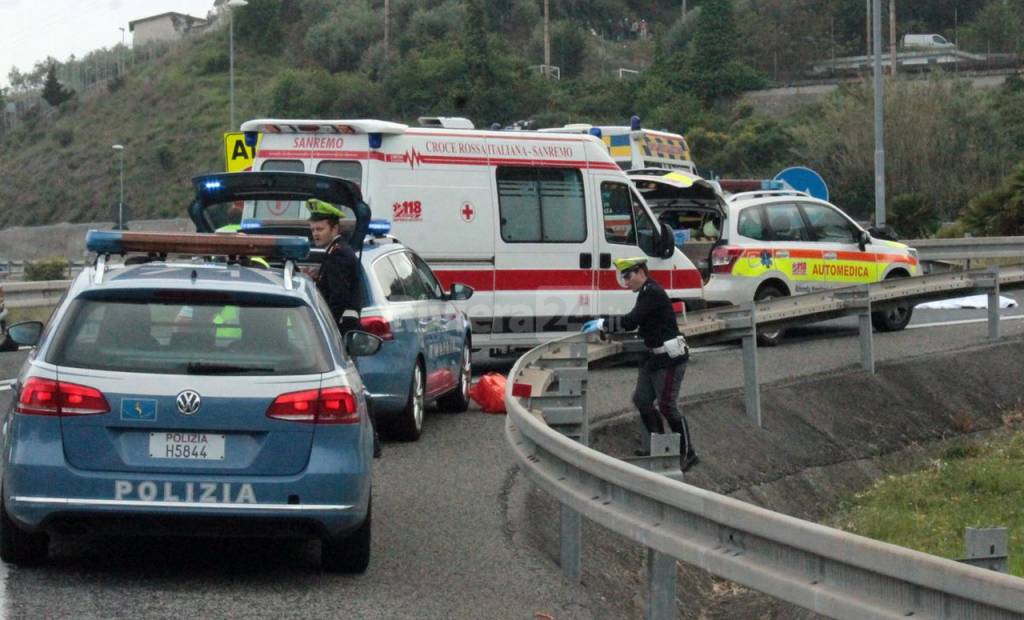 incidente mortale autostrada sanremo auto rubata doppio 118 115 polizia stradale