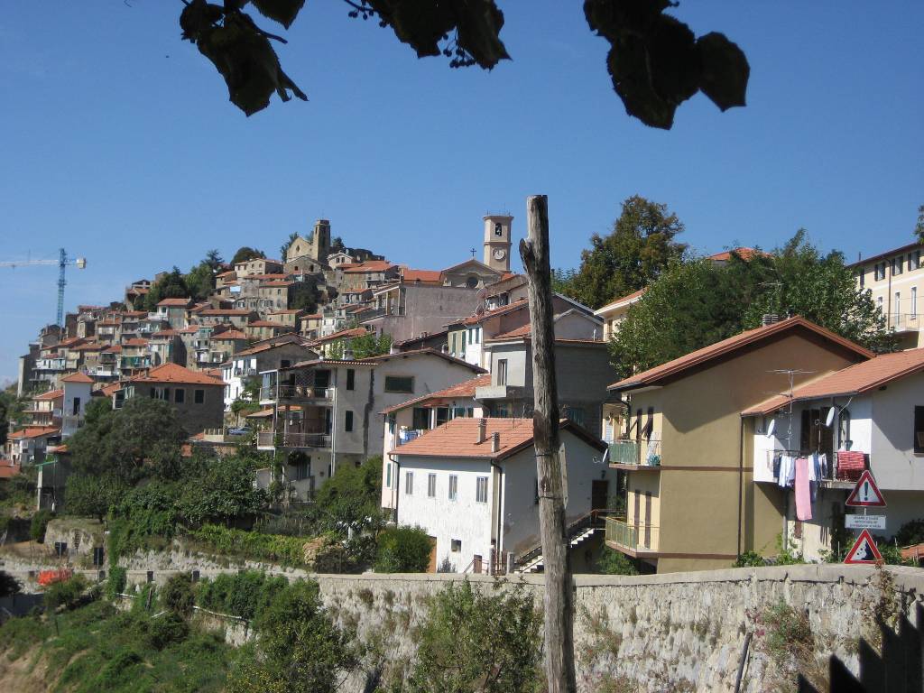 San Valentino, da San Romolo prende il via un’escursione alla scoperta di Bajardo