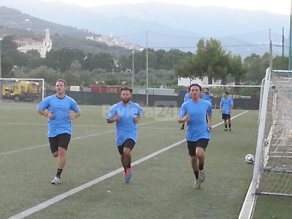 Primo allenamento per i neroazzurri di mister Bocchi. L’Imperia prepara il suo campionato