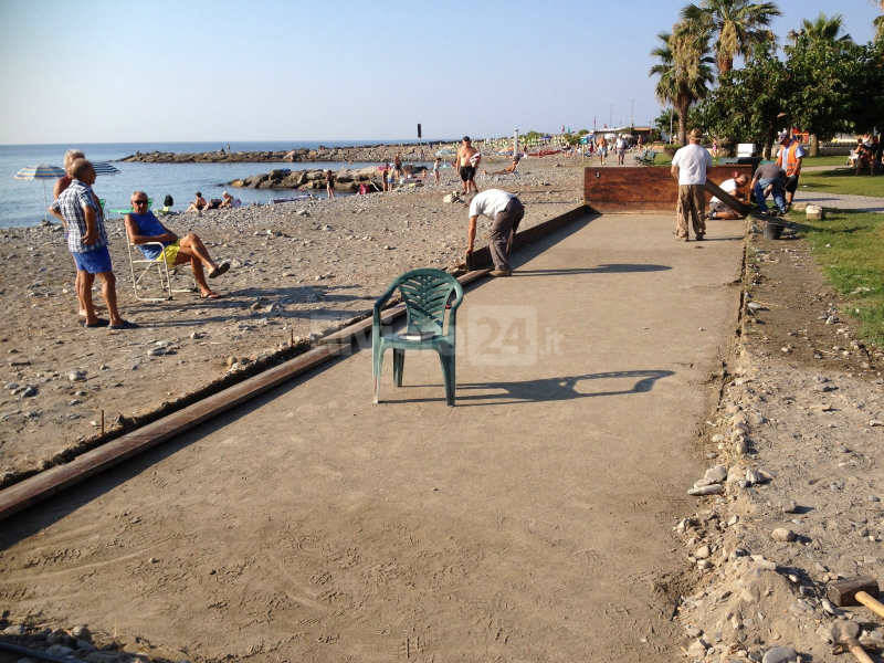 Addio al campo di bocce degli anziani al Prino di Imperia, è stato smantellato