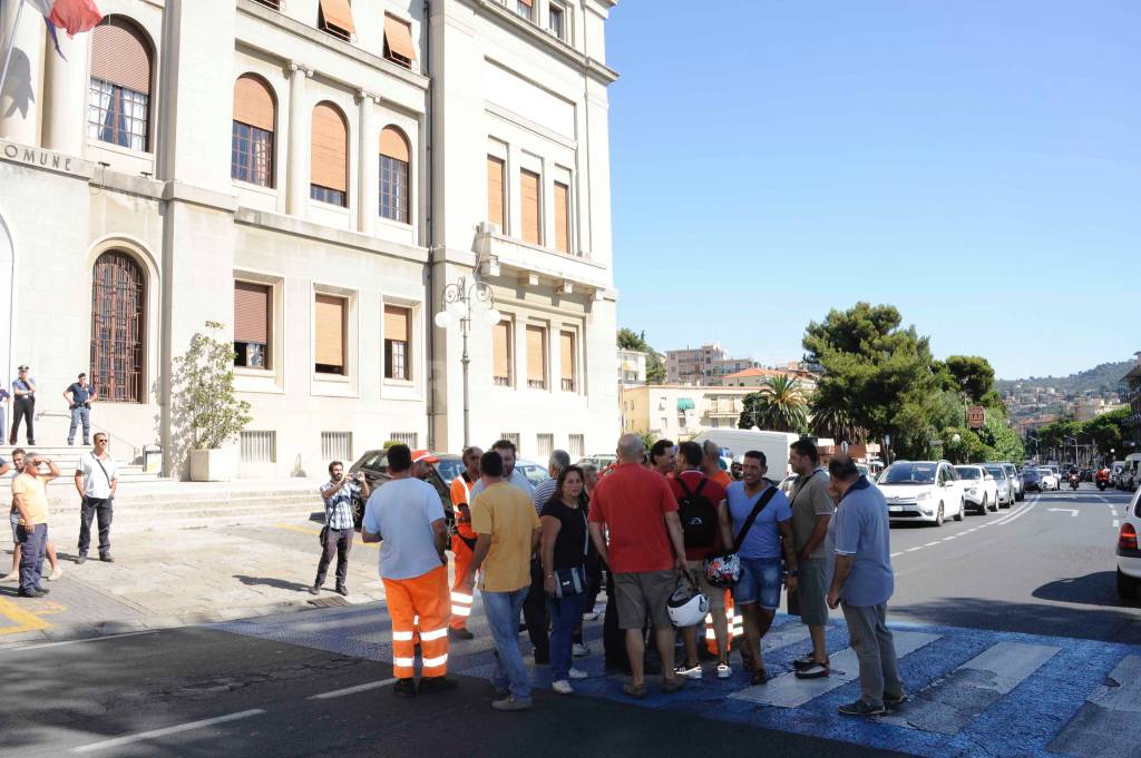 Stipendi Tradeco: ecco la vera storia dei conti e per le spese legali spunta una parcella da 220 mila euro