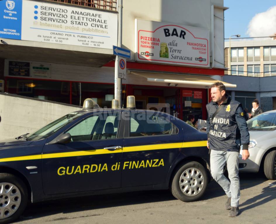 “Furbetti del cartellino” a Sanremo, 43 arresti: la maxi operazione