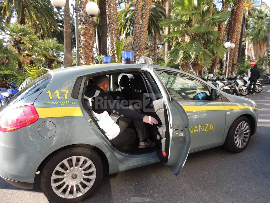 Sanremo, blitz della Guardia di Finanza a Palazzo Bellevue