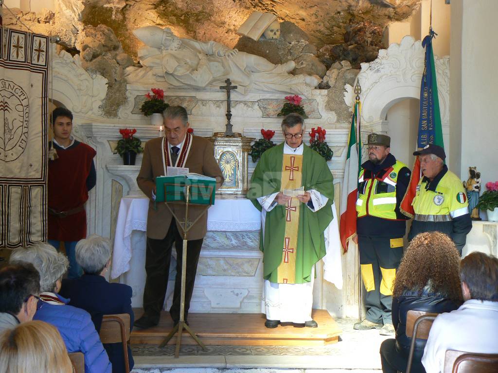 Domenica scorsa la tradizionale messa nella Bauma di San Romolo