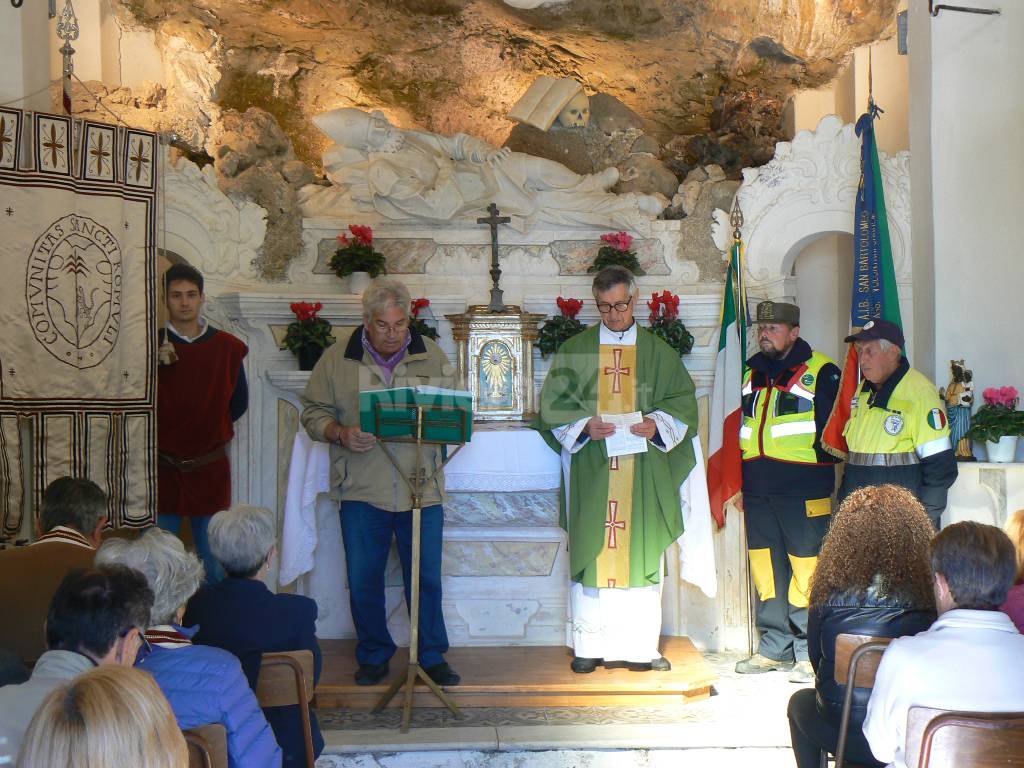 Domenica scorsa la tradizionale messa nella Bauma di San Romolo