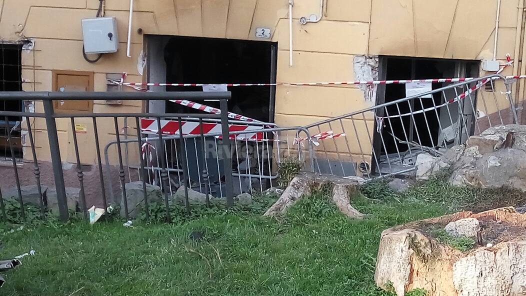 Attentato di via del Collegio, i due imputati si avvalgono della facoltà di non rispondere