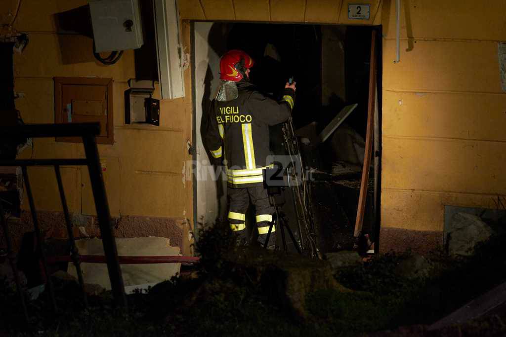 Imperia, attentato incendiario alla sala scommesse di piazza Calvi