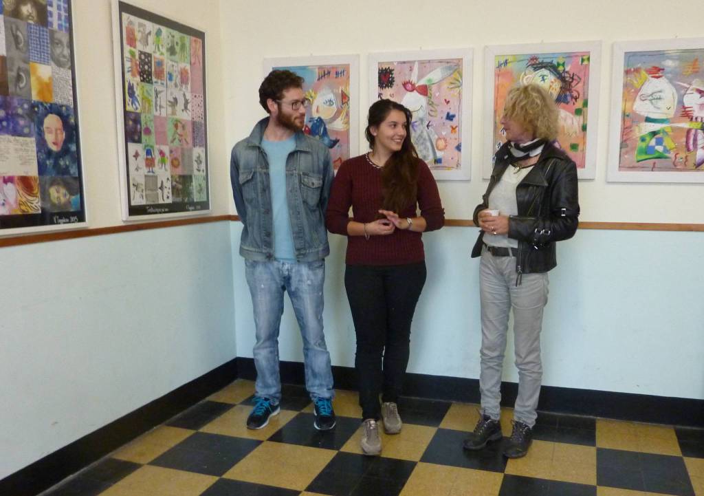 Costarainera, successo per l’inaugurazione della mostra personale di Vittoria Taggiasco “L’Arte fuori dall’Accademia”