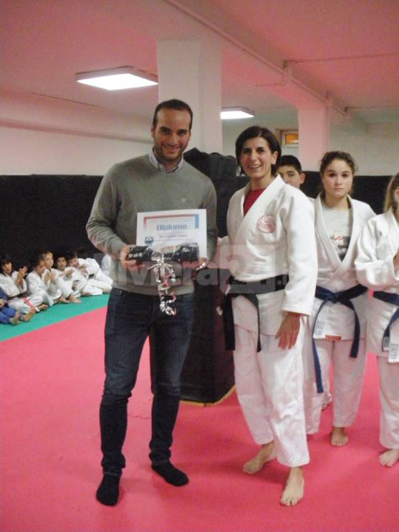 Judo Club Ventimiglia: per la gli auguri di natale la festa con sfida “Genitori vs Figli”