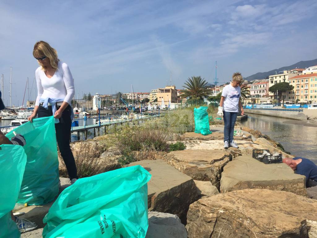 canottieri sanremo fondali puliti