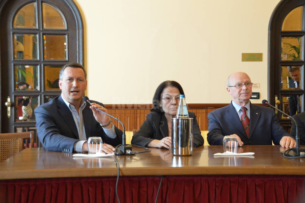 Conferenza stampa Paracadutisti d&#8217;Italia al Casinò Municipale, le immagini