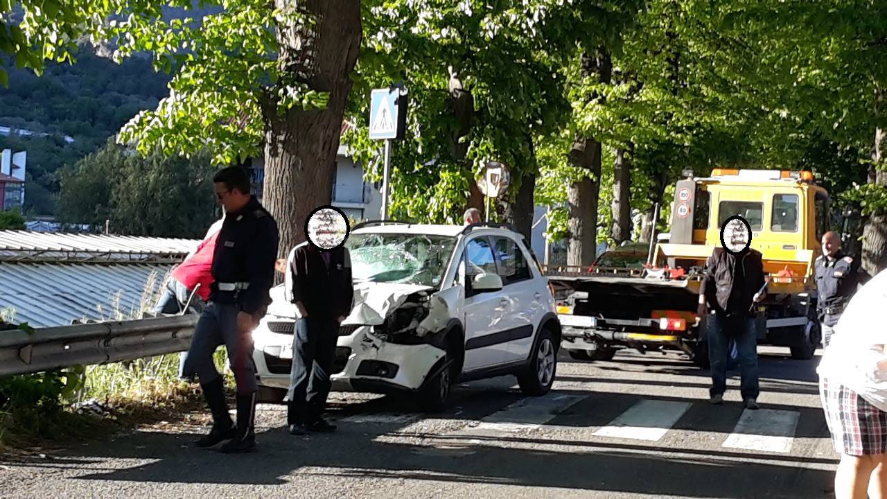 scontro auto moto porra 25 aprile 2016