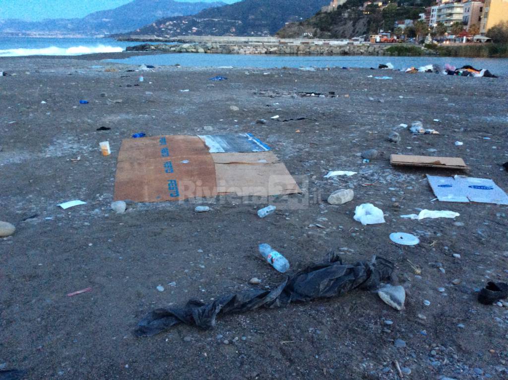 Ventimiglia, smontata la tendopoli alla foce del Roja: i migranti ospitati in alcune chiese