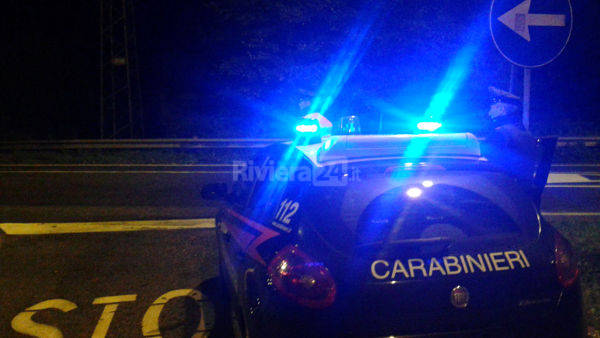 INCIDENTI CARABINIERI NOTTE