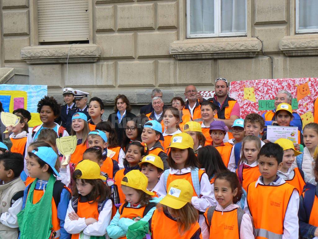 Progetto Pedibus, la premiazione degli alunni della "Calvino"