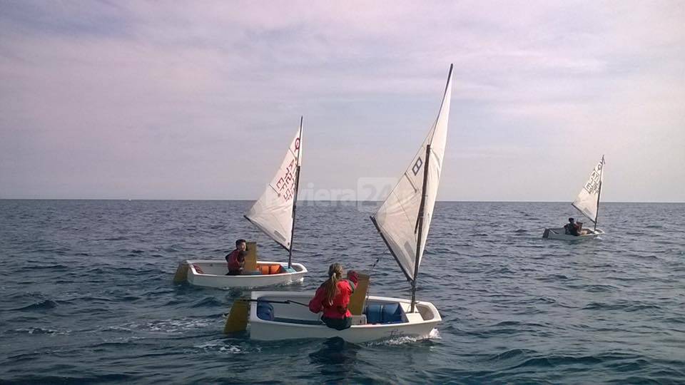 Dopo gli esaltanti risultati agonistici invernali, lo Yacht Club Imperia riparte con con la scuola vela estiva