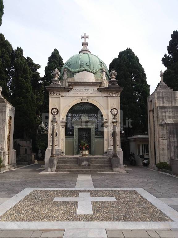 Sanremo, rischio crolli e presenza di amianto: chiuso il Cimitero Monumentale della Foce