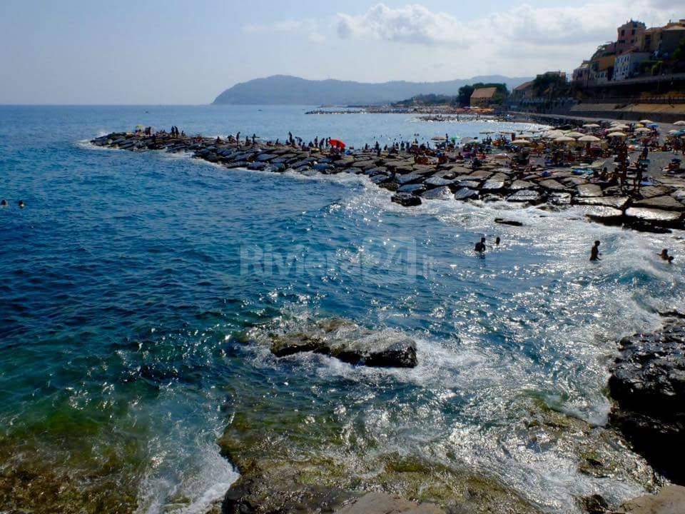 Il mare della Riviera è buono o eccellente, per l’Arpal la balneazione ok