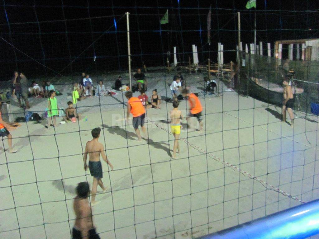 Grande partecipazione al torneo di beach-handball organizzato dall’ABC Bordighera e DisegualStar