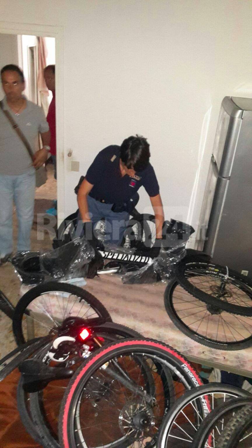 &#8220;Ladri di biciclette&#8221;, la Polizia sgomina banda di tunisini specializzata in costosi modelli da competizione