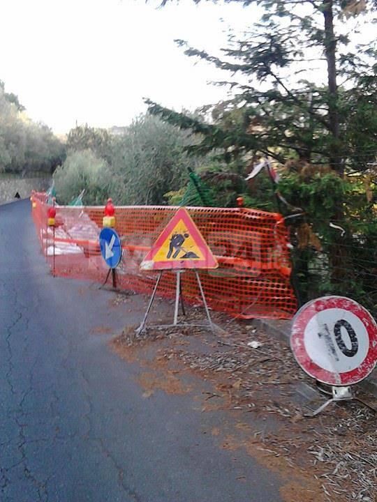 Moltedo, strada a rischio frana: 400 persone potrebbero restare isolate