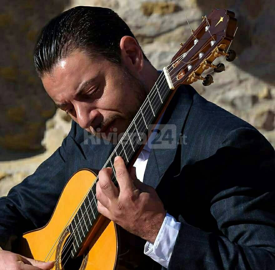 Imperia, Diego Campagna in concerto al Parasio