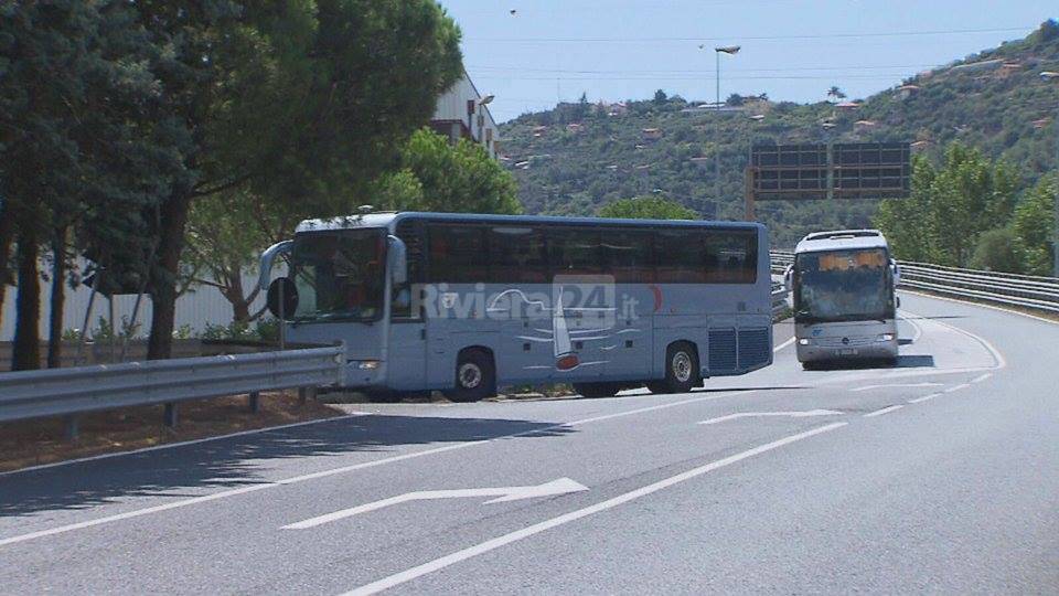 Ventimiglia, 50 migranti trasferiti questa mattina in centri del sud Italia