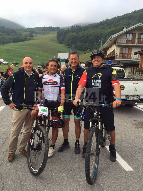 La Via del Sale in MTB, partiti da Limone circa un centinaio di ciclisti