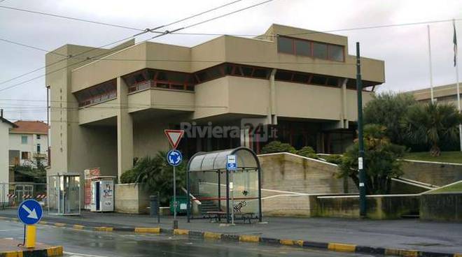 Fuochi incrociati tra l’amministrazione e Conio sulla scuola Papa Giovanni