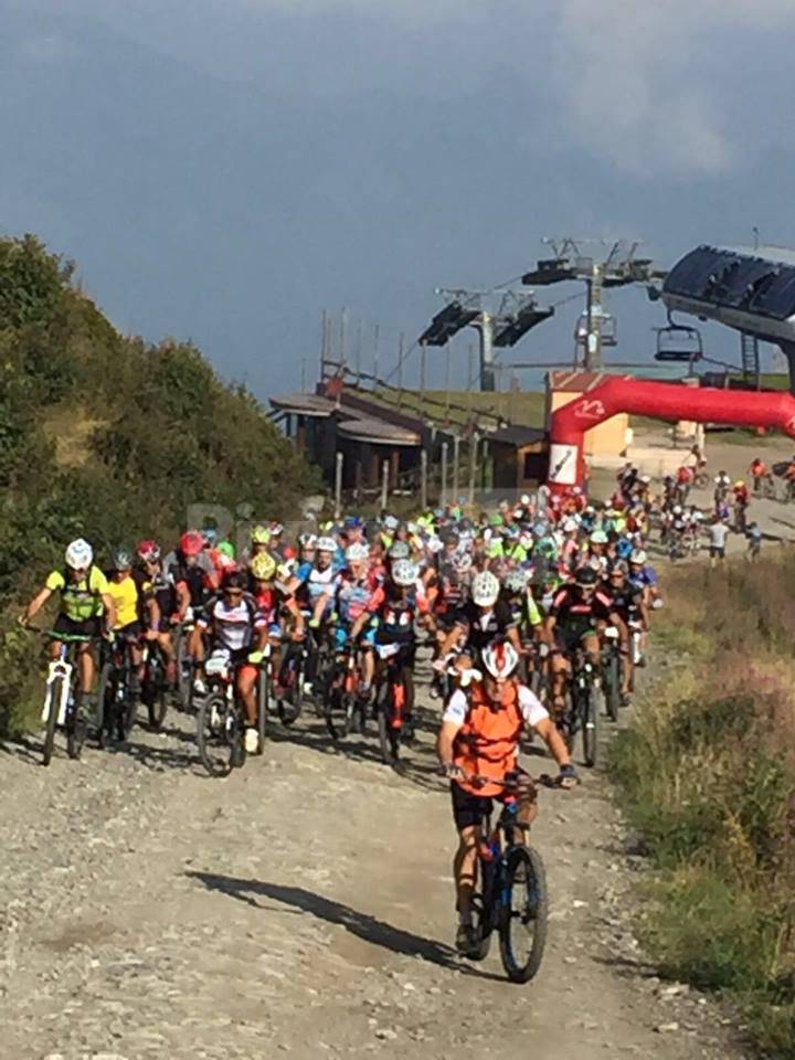 Conclusa la prima traversata Limone-Sanremo in MTB, cento partecipanti per un evento unico