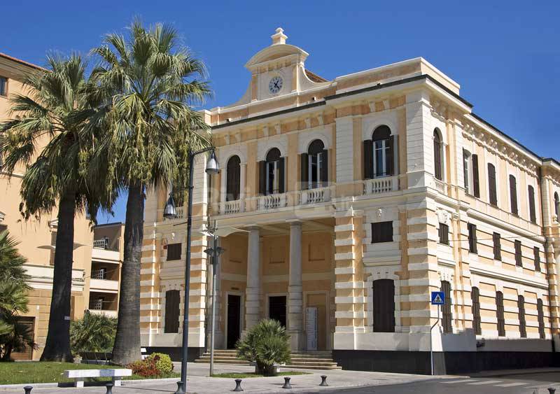 Riapre la biblioteca di Imperia, tour de force per metterla in sicurezza