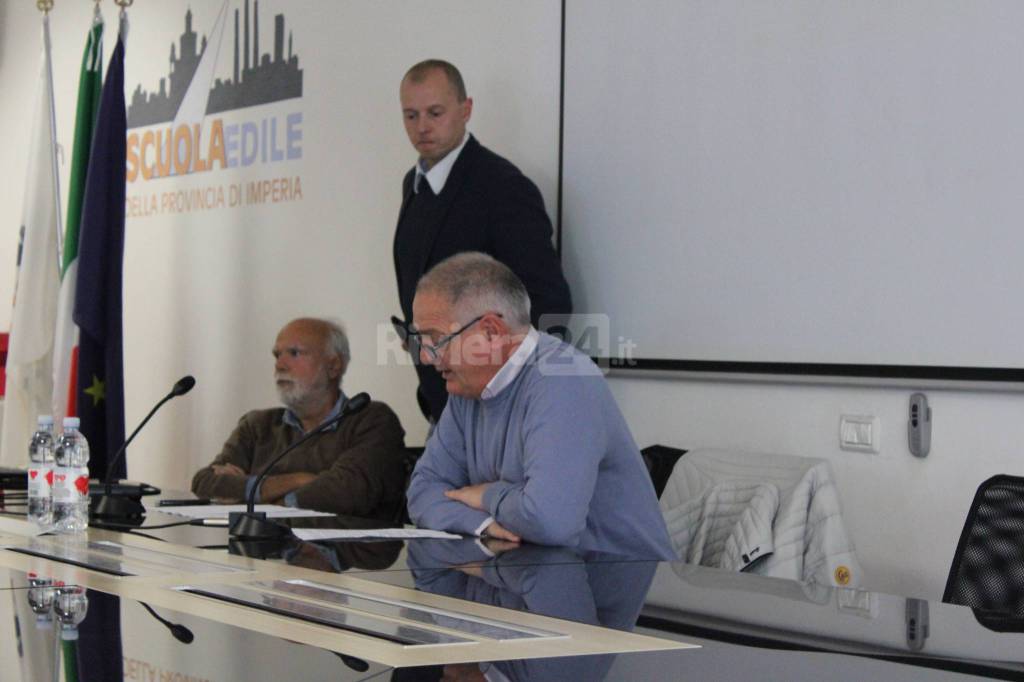 La Scuola Edile di Imperia ricorda Manuel Crusco, consegnate borse di studio agli studenti meritevoli