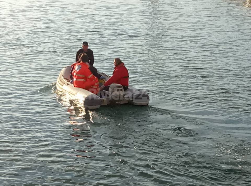 Cadavere ripescato nel porto di Imperia Oneglia