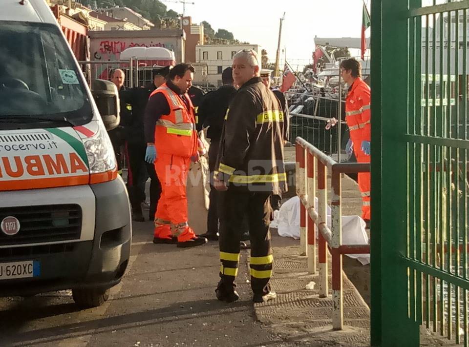 Cadavere ripescato nel porto di Imperia Oneglia