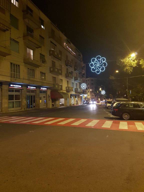 Taggia, installate le luminarie natalizie